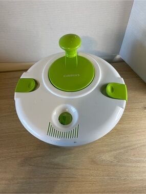 Cuisinart White and Lime Green Salad Spinner Lid Top